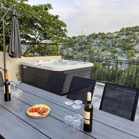 Holiday home Vrkic With Hot Tub *